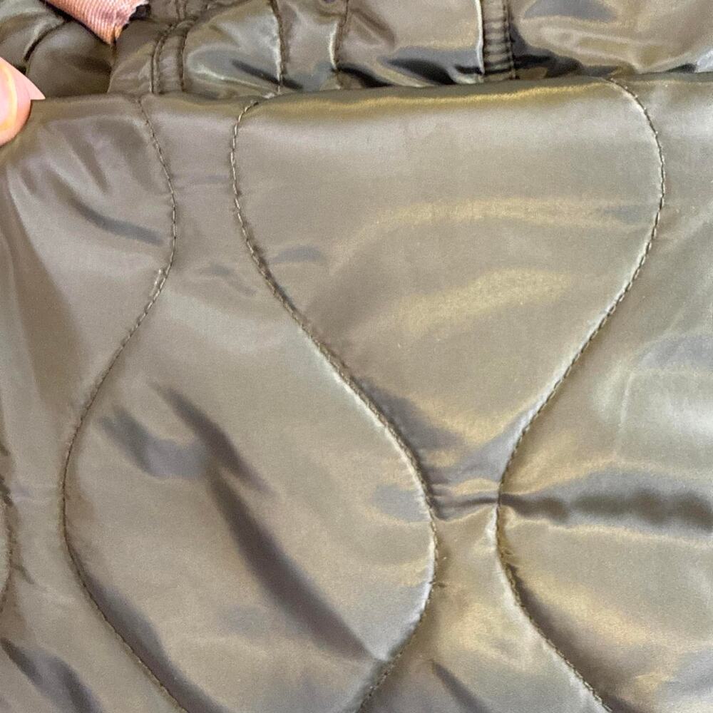 Levi’s Olive Quilted Jacket Faux Fur Hood Military Style Coat Women’s Medium - Picture 7 of 7